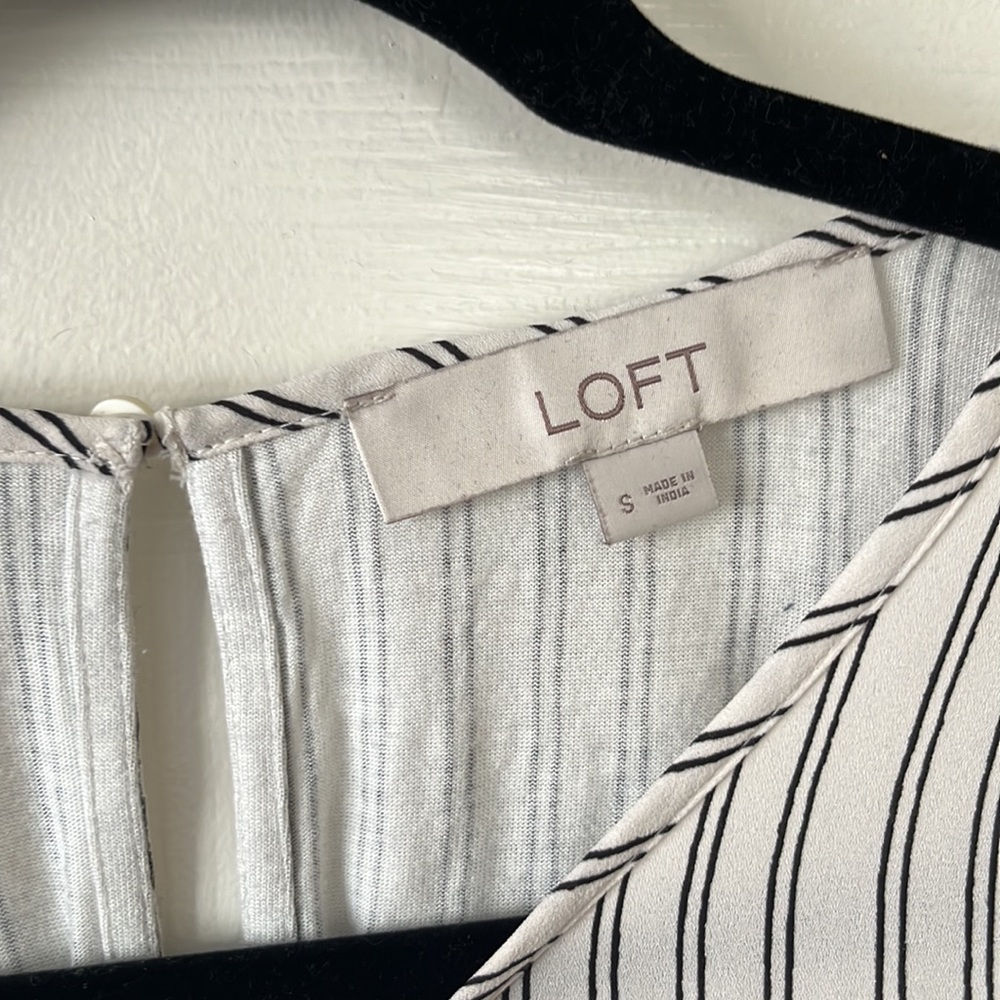 Loft Blouse - Picture 3 of 3
